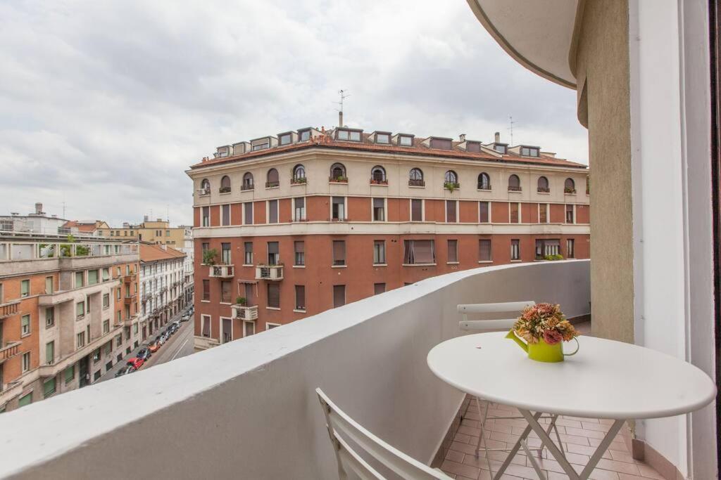 Bright House Center On Subway Lines 1,2 &3 Apartamento *